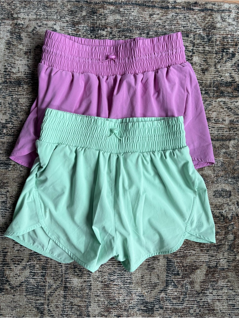 All in motion shorts